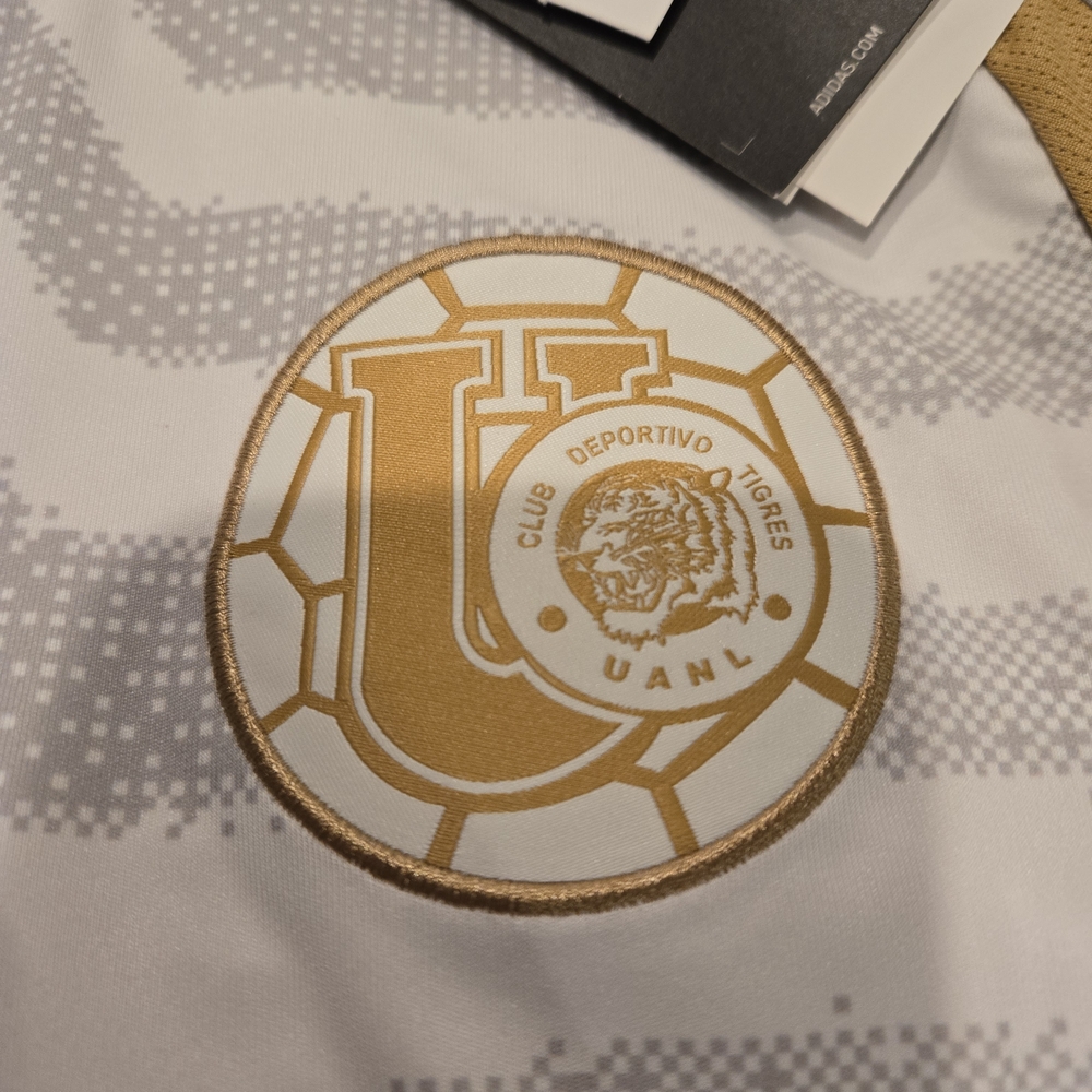 2024-25 UANL Tigres Soccer Jersey - Picture 3 of 7